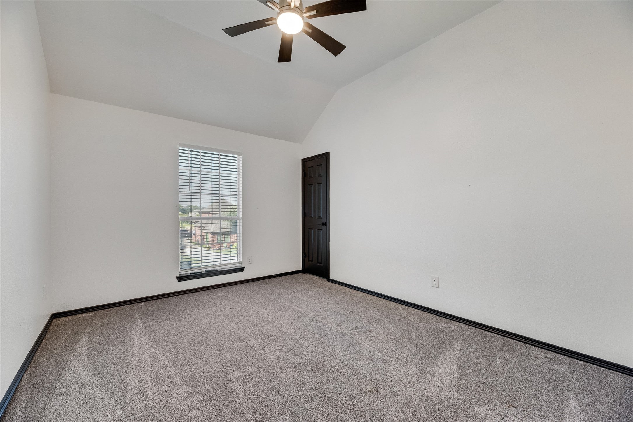 Keller, Texas, 76248, United States, 4 Bedrooms Bedrooms, ,3 BathroomsBathrooms,Residential,For Sale,1977513