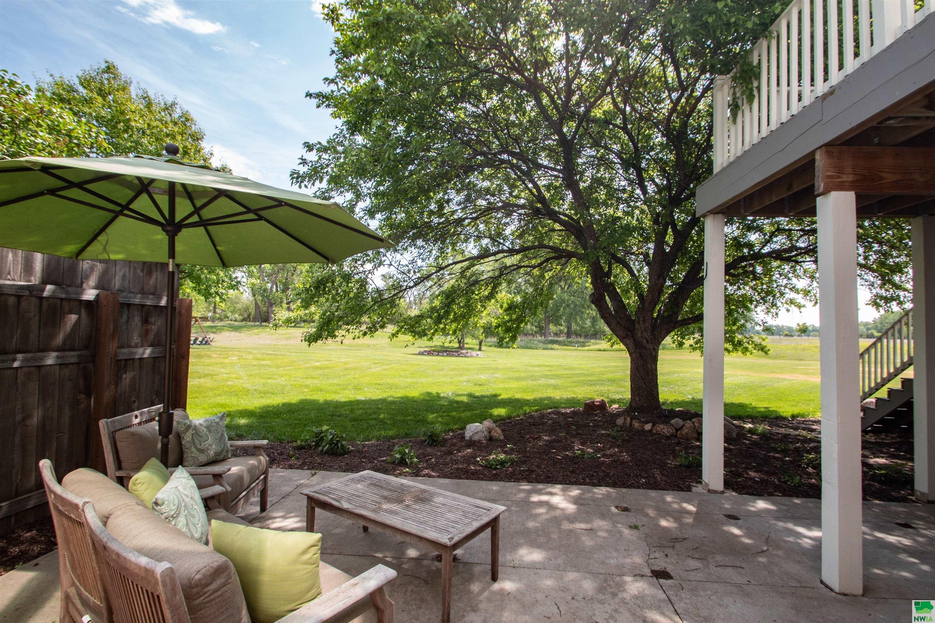 Jefferson, South Dakota, 57038, United States, 5 Bedrooms Bedrooms, ,5 BathroomsBathrooms,Residential,For Sale,1930166