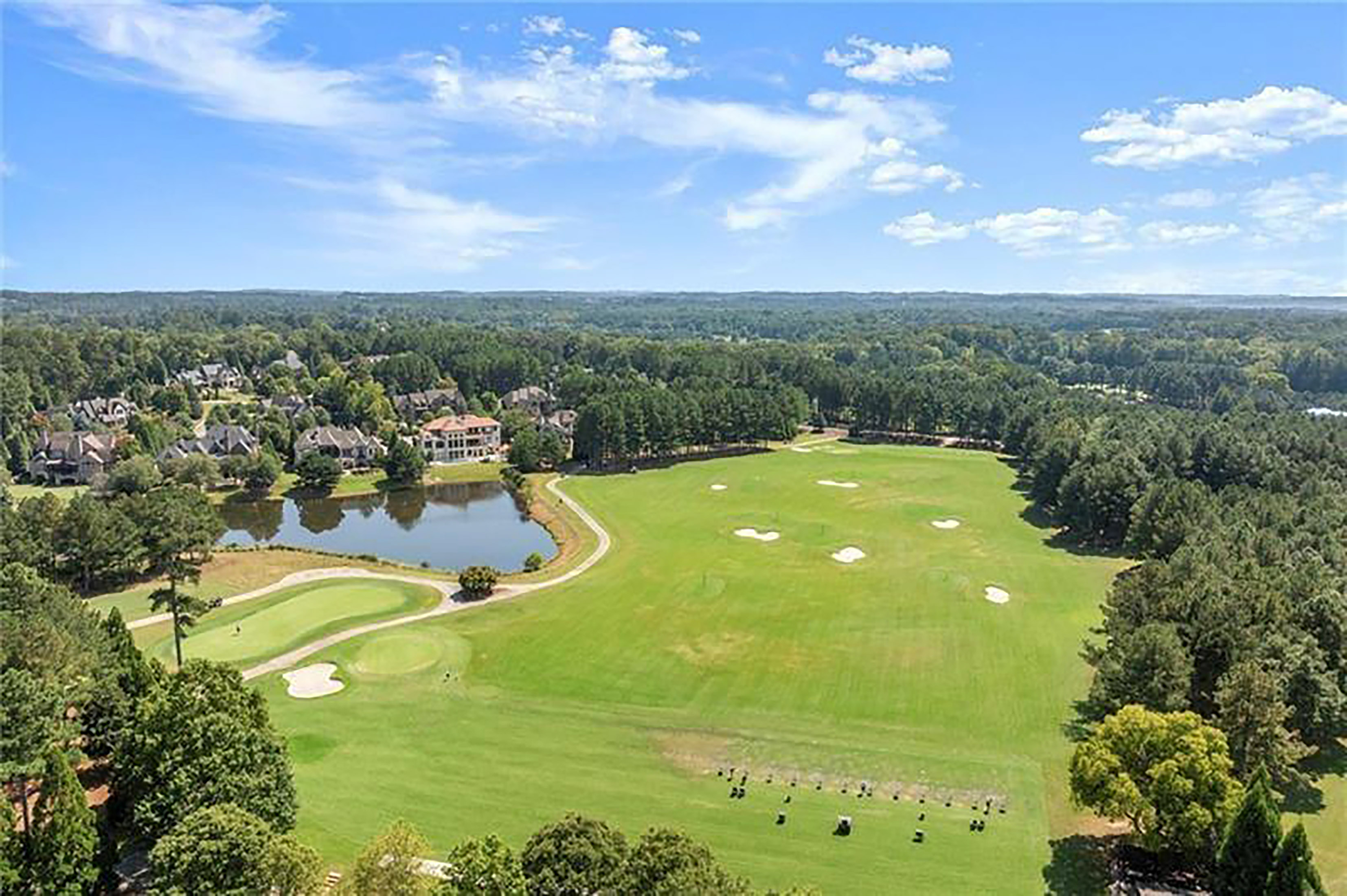  Extraordinary European Manor on Picturesque Cul-de-sac with Lake and Golf Views - 物件實景