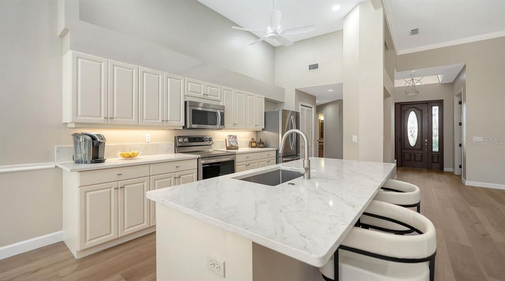 Sarasota, Florida, 34238, United States, 2 Bedrooms Bedrooms, ,2 BathroomsBathrooms,Residential,For Sale,1989499