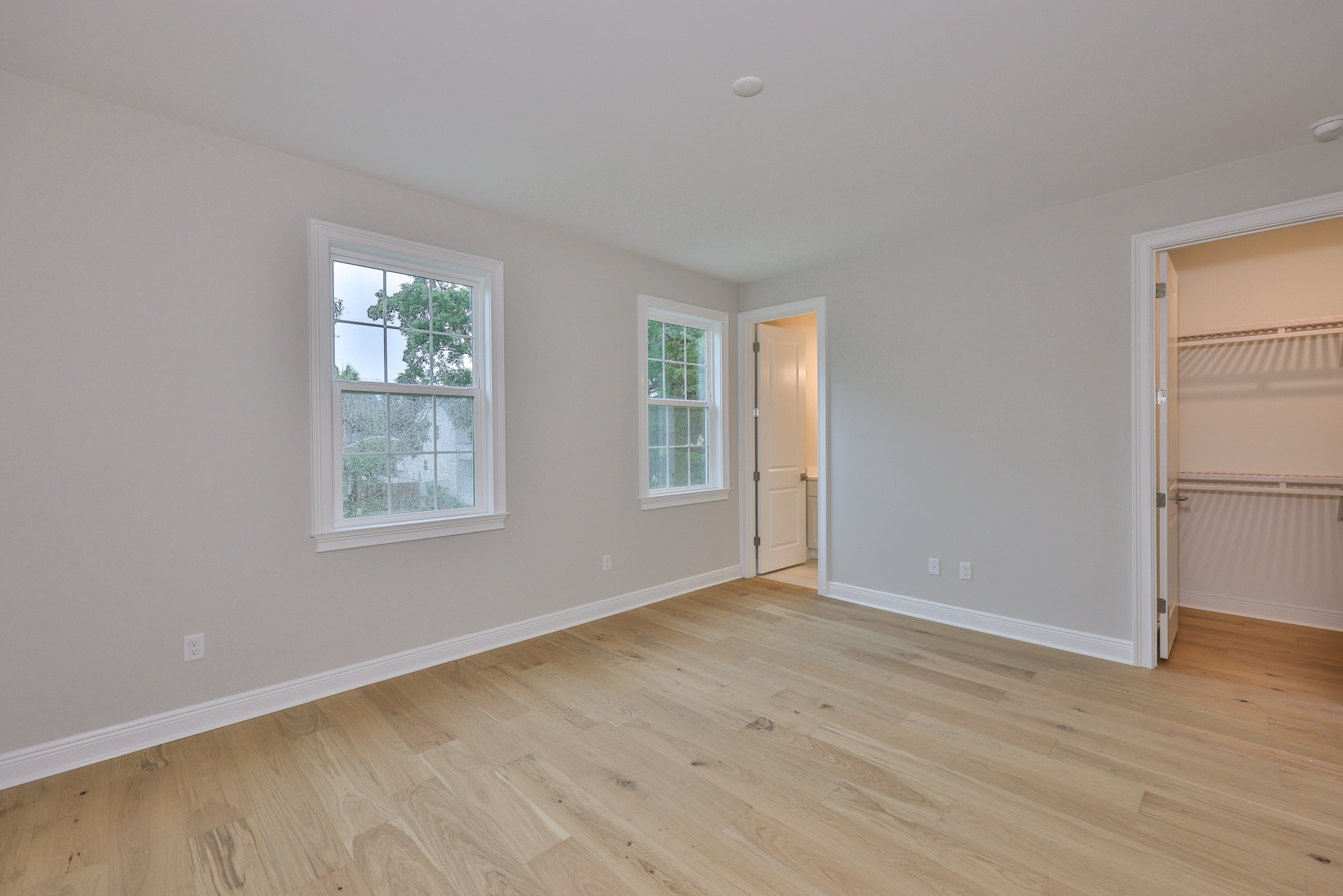 Tampa, Florida, 33609, United States, 4 Bedrooms Bedrooms, ,5 BathroomsBathrooms,Residential,For Sale,1792306