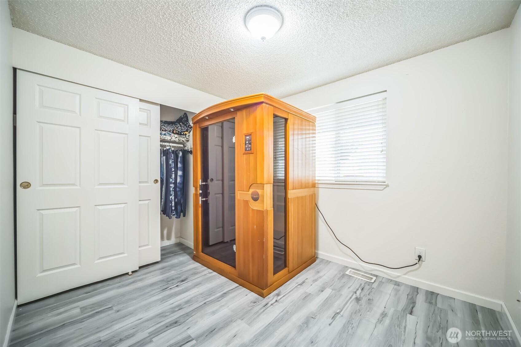 TACOMA, Washington, 98422, United States, 4 Bedrooms Bedrooms, ,2 BathroomsBathrooms,Residential,For Sale,1882641