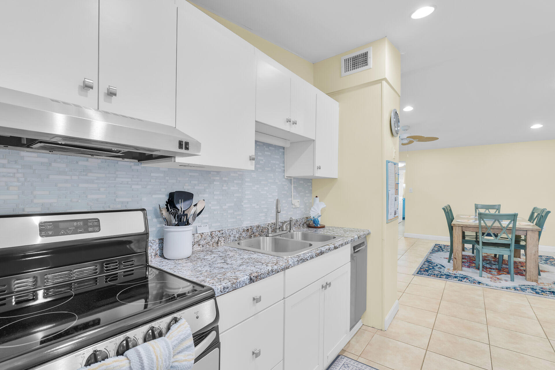 KEY COLONY, Florida, 33051, United States, 2 Bedrooms Bedrooms, ,2 BathroomsBathrooms,Residential,For Sale,2002206