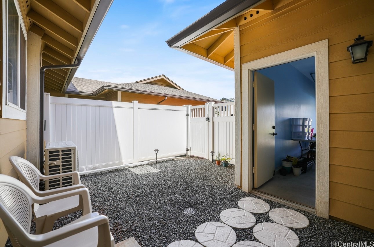 Kapolei, Hawaii, 96707, United States, 2 Bedrooms Bedrooms, ,3 BathroomsBathrooms,Residential,For Sale,1947306