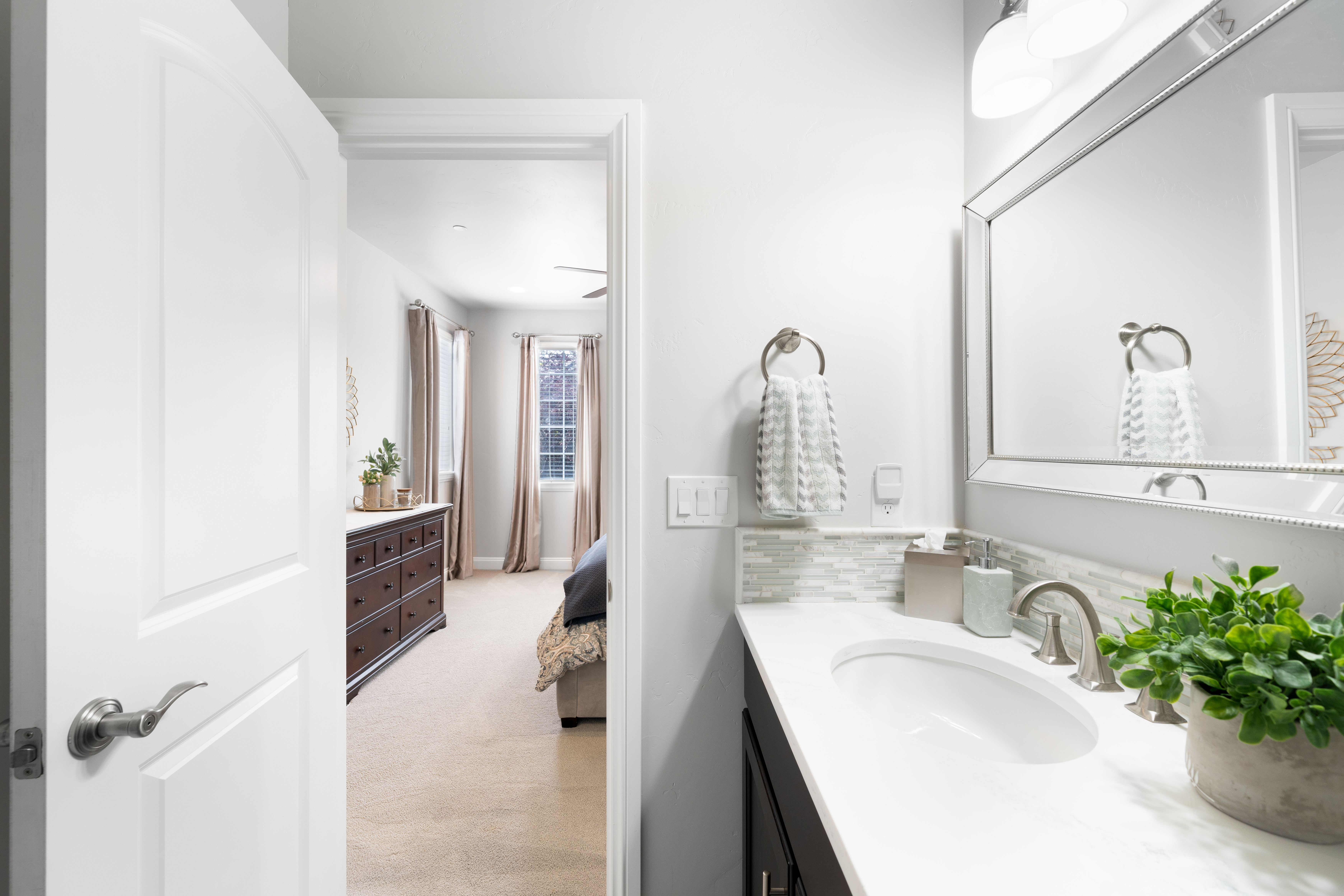  Beautifully upgraded home blends luxury, comfort, and functionality. - 物件實景