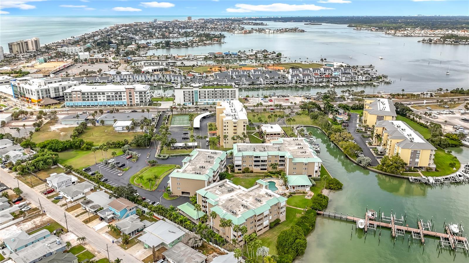 Madeira Beach, Florida, 33708, United States, 2 Bedrooms Bedrooms, ,2 BathroomsBathrooms,Residential,For Sale,1985682