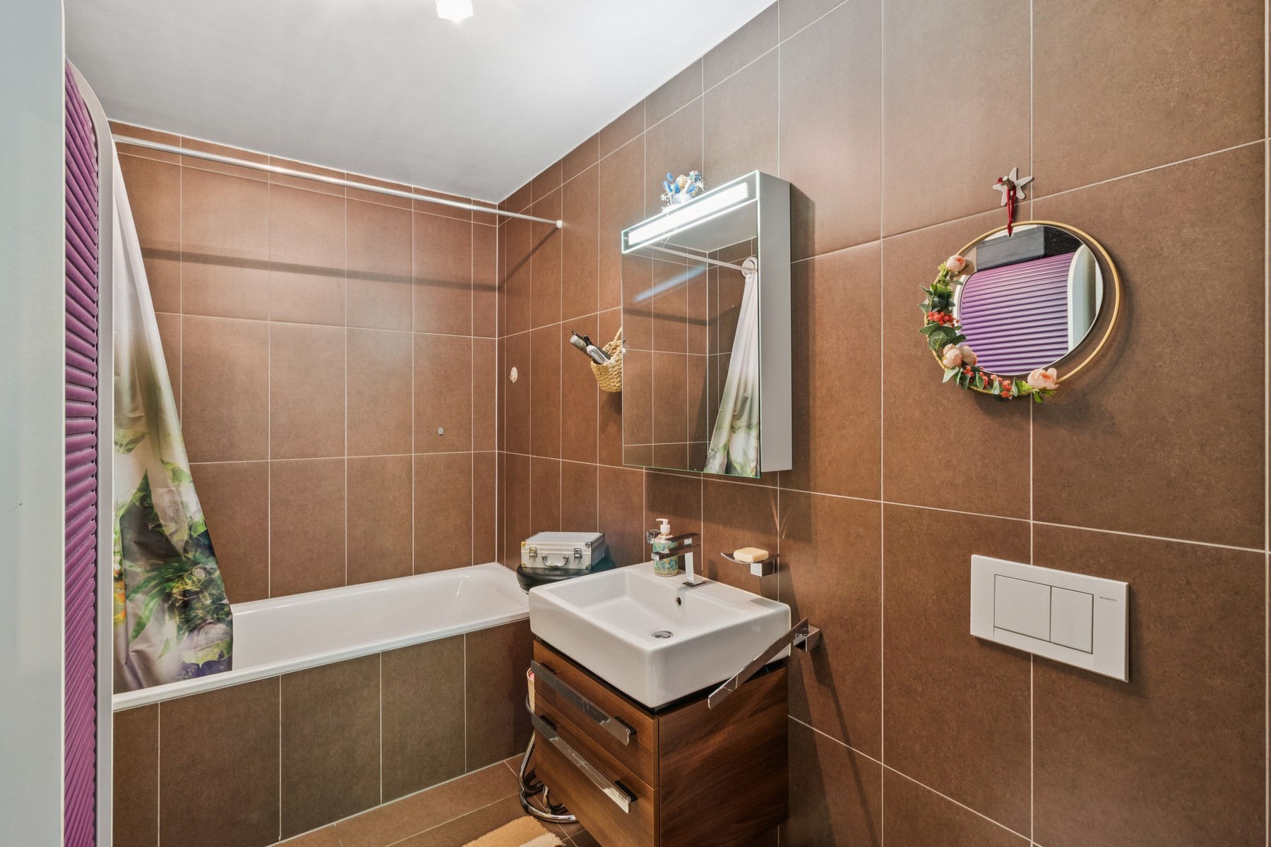  Bright 3.5-room apartment with a 100 m² garden. - 物件實景