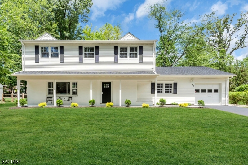 Berkeley Heights Twp., New Jersey, 07922, United States, 5 Bedrooms Bedrooms, ,3 BathroomsBathrooms,Residential,For Sale,1927400