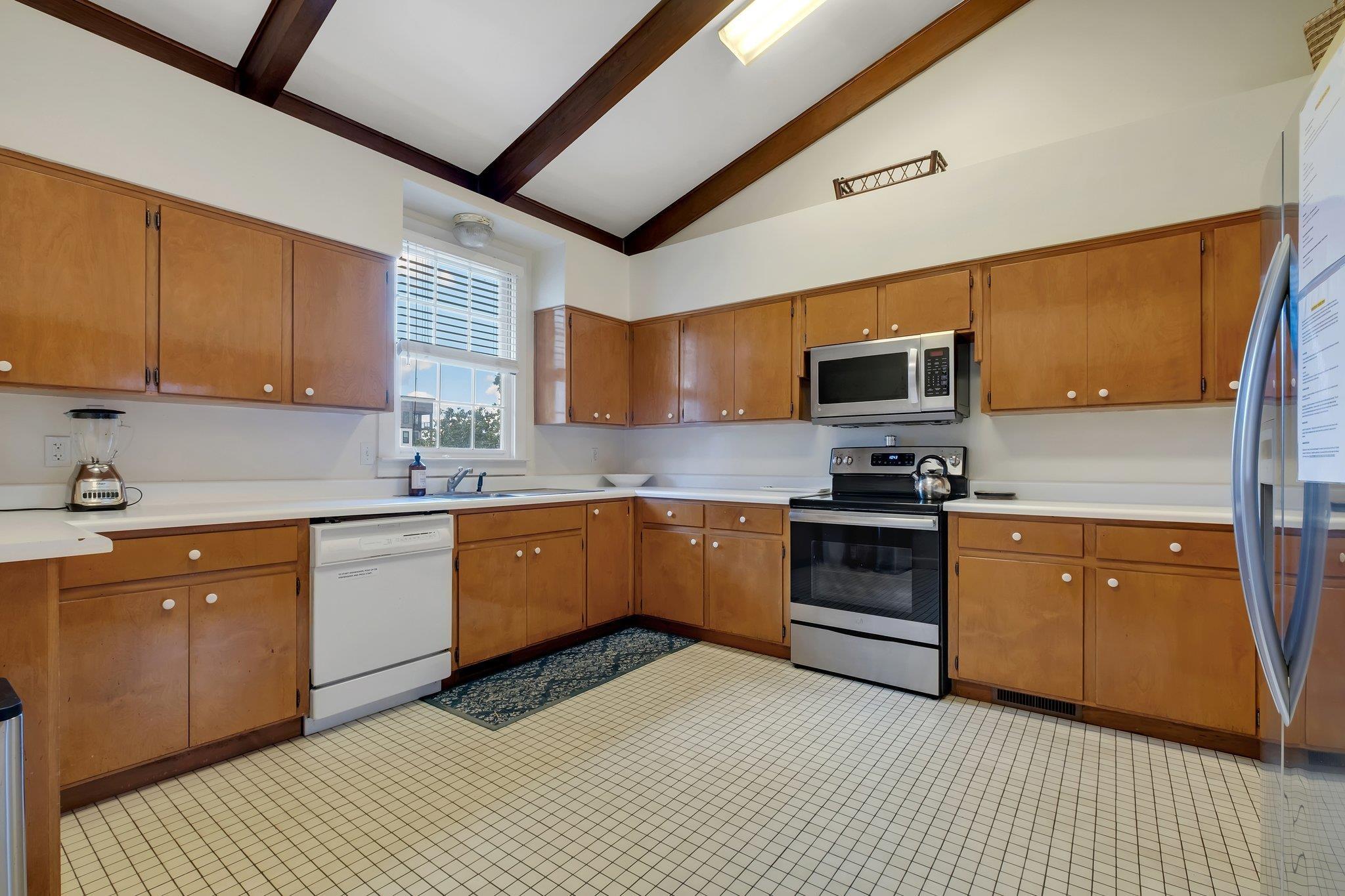 Tallahassee, Florida, 32301, United States, 4 Bedrooms Bedrooms, ,4 BathroomsBathrooms,Residential,For Sale,1738937