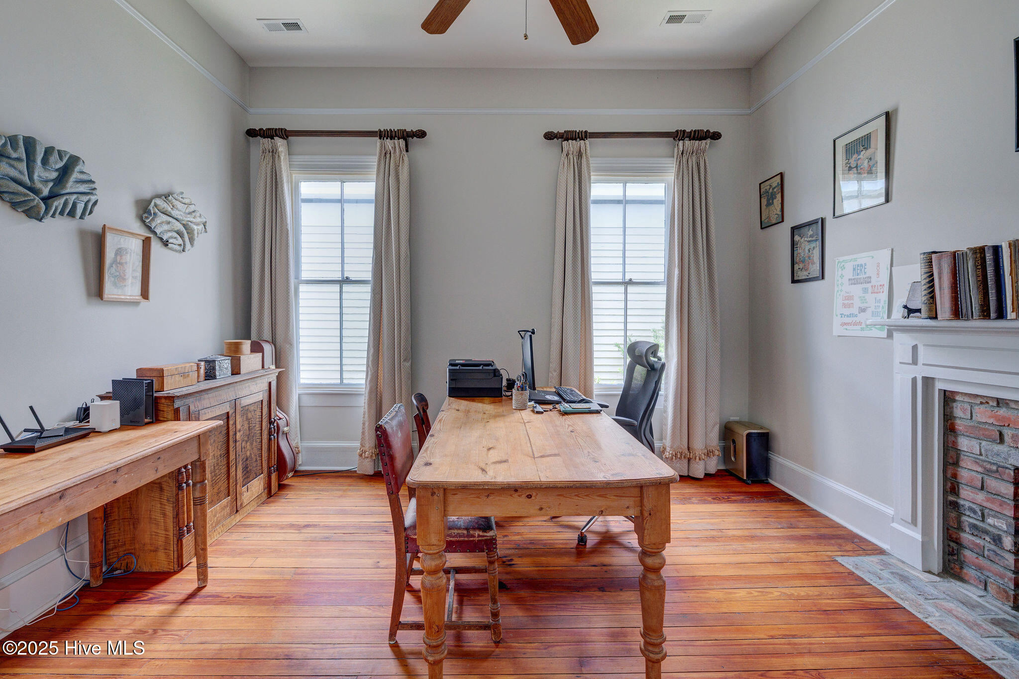 Wilmington, North Carolina, 28401, United States, 4 Bedrooms Bedrooms, ,3 BathroomsBathrooms,Residential,For Sale,1874502