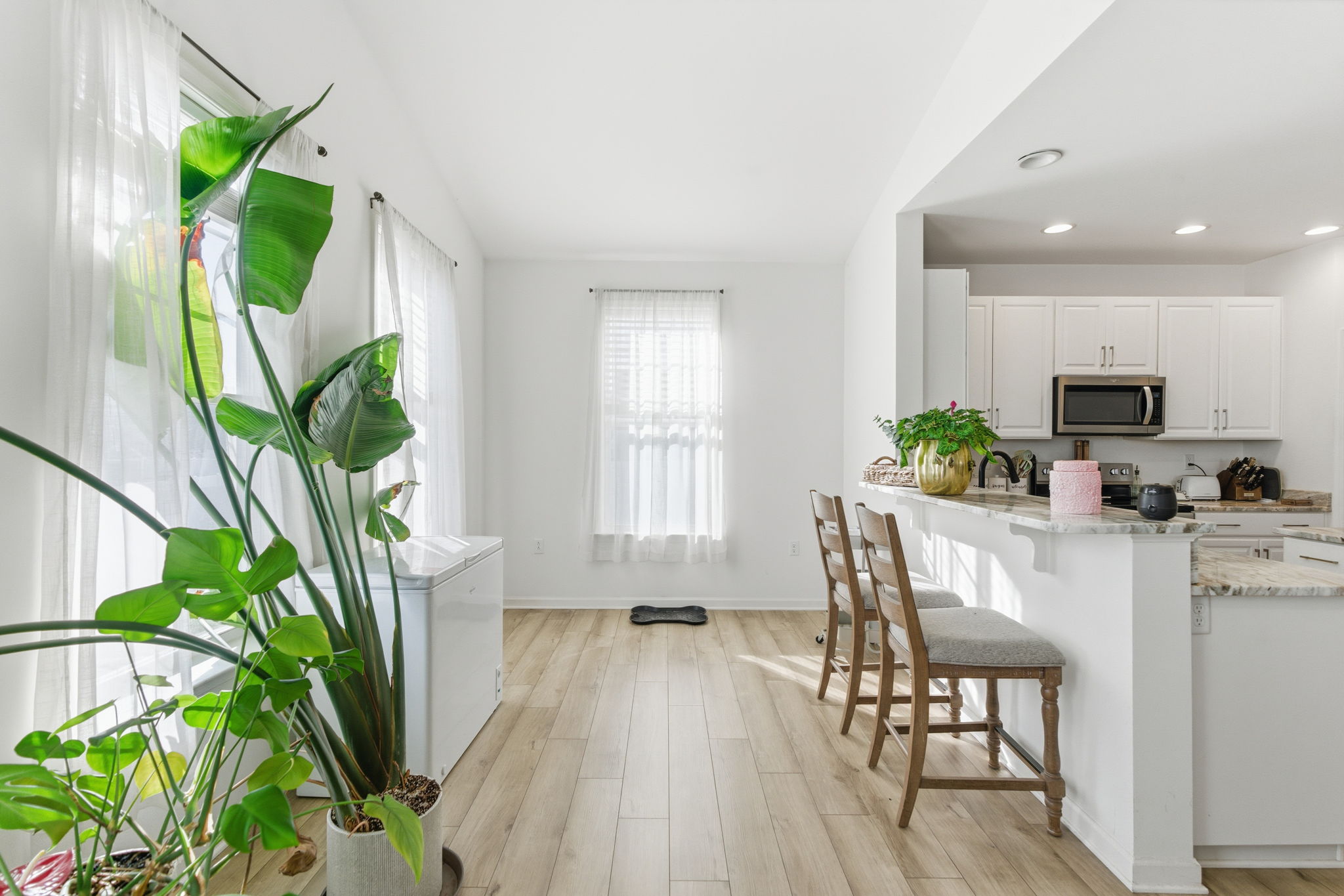 Gerrardstown, West Virginia, 25420, United States, 4 Bedrooms Bedrooms, ,Residential,For Sale,2002538