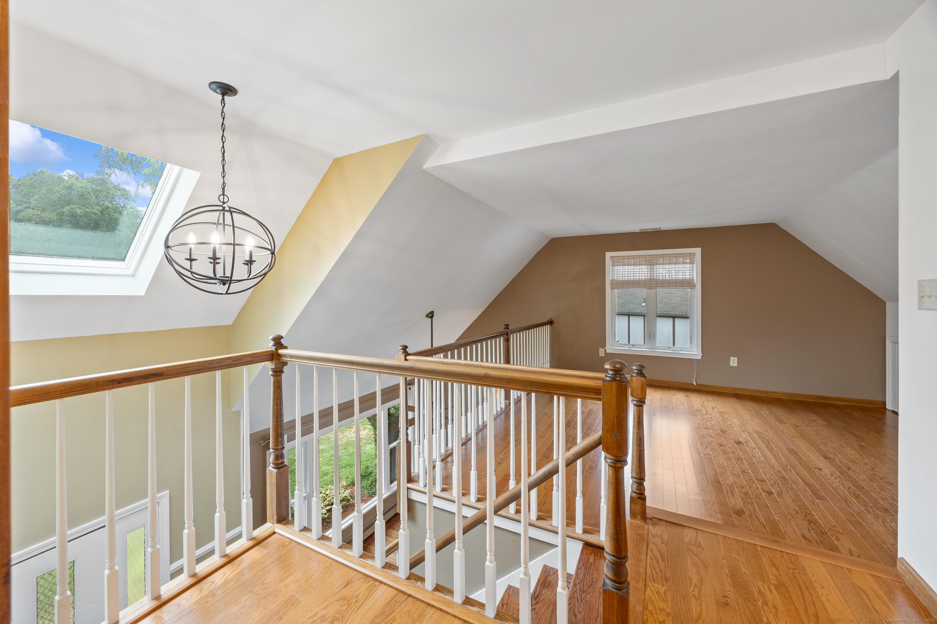 Southington, Connecticut, 06489, United States, 3 Bedrooms Bedrooms, ,3 BathroomsBathrooms,Residential,For Sale,1935376
