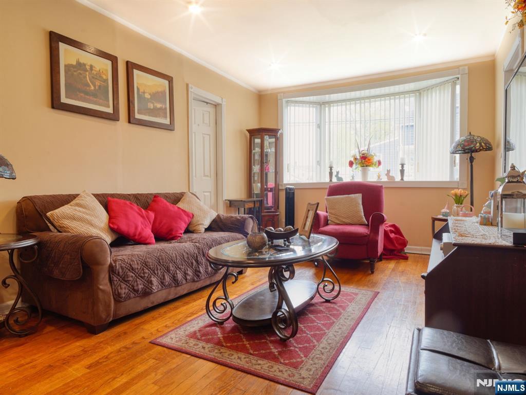 Wood Ridge, New Jersey, 07075, United States, 5 Bedrooms Bedrooms, ,3 BathroomsBathrooms,Residential,For Sale,1907290