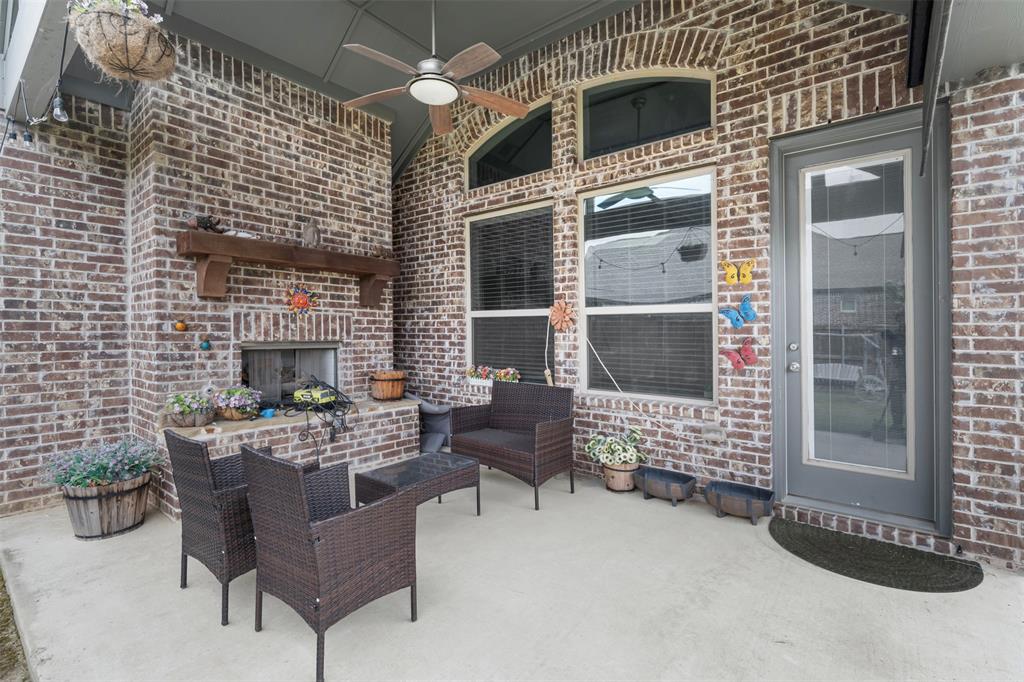 Arlington, Texas, 76005, United States, 4 Bedrooms Bedrooms, ,4 BathroomsBathrooms,Residential,For Sale,1890856