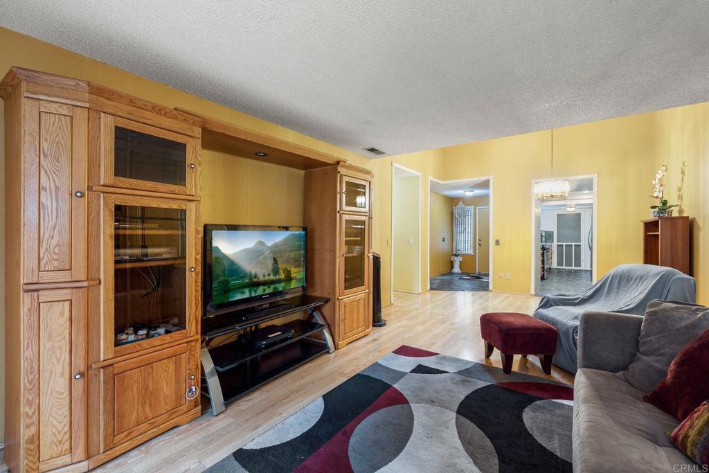 Oceanside, California, 92057, United States, 2 Bedrooms Bedrooms, ,2 BathroomsBathrooms,Residential,For Sale,1850265