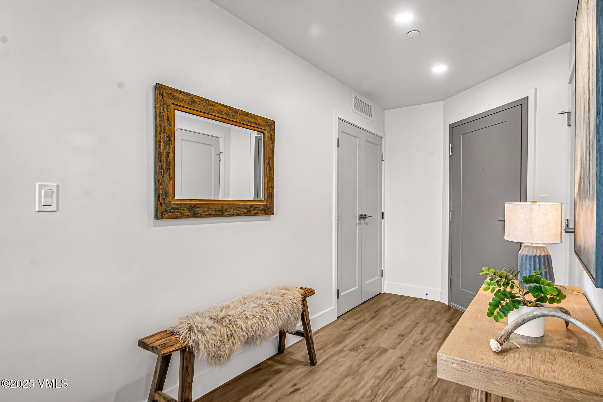 Eagle, Colorado, 81631, United States, 2 Bedrooms Bedrooms, ,2 BathroomsBathrooms,Residential,For Sale,1925129