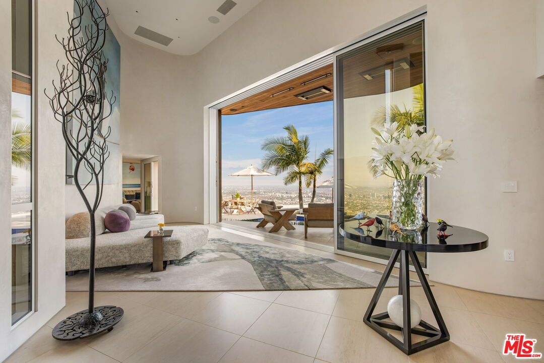 Los Angeles, California, 90046, United States, 3 Bedrooms Bedrooms, ,3 BathroomsBathrooms,Residential,For Sale,1908229