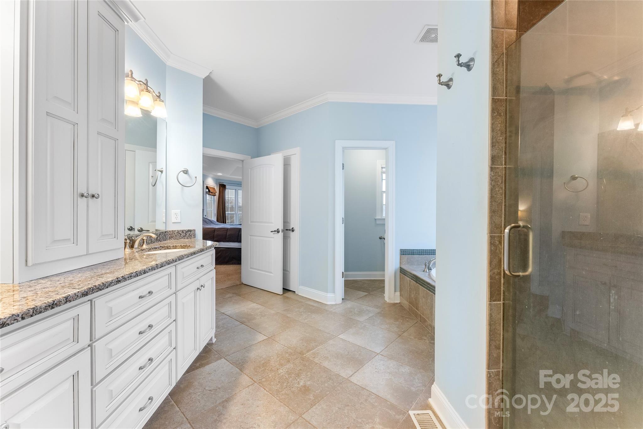 Shelby, North Carolina, 28150, United States, 5 Bedrooms Bedrooms, ,5 BathroomsBathrooms,Residential,For Sale,1710055