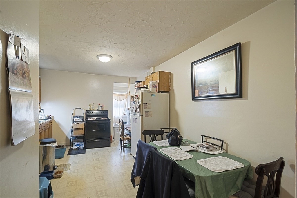 Fitchburg, Massachusetts, 01420, United States, 12 Bedrooms Bedrooms, ,5 BathroomsBathrooms,Residential,For Sale,1848100