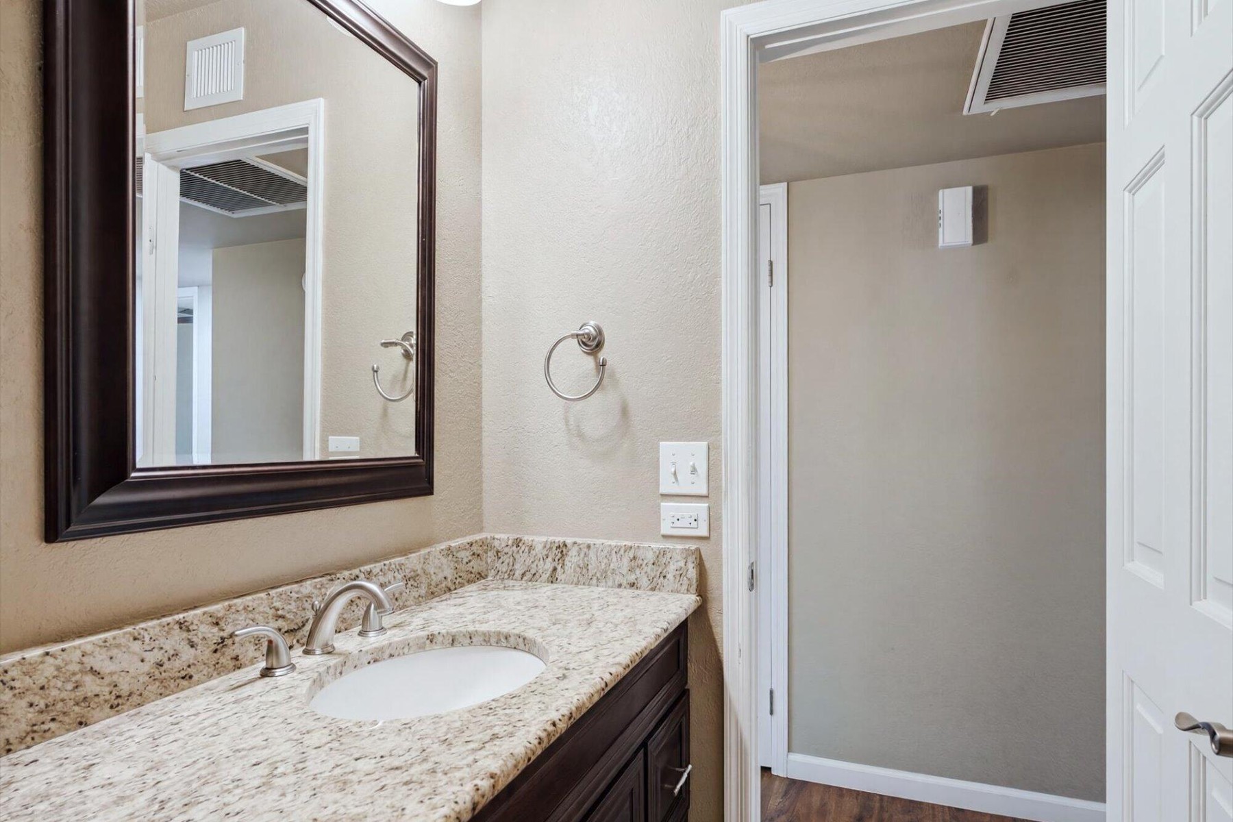  6259 E Acoma Drive  Scottsdale, AZ - 物件實景