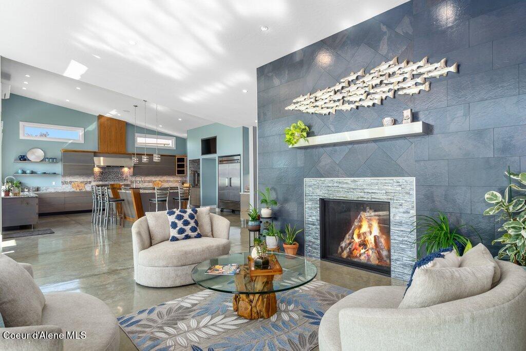 Sandpoint, Idaho, 83864, United States, 4 Bedrooms Bedrooms, ,3 BathroomsBathrooms,Residential,For Sale,1983378