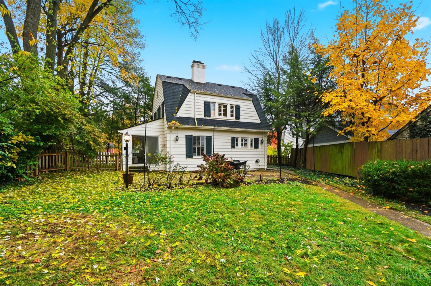 Cincinnati, Ohio, 45227, United States, 3 Bedrooms Bedrooms, ,2 BathroomsBathrooms,Residential,For Sale,1989456