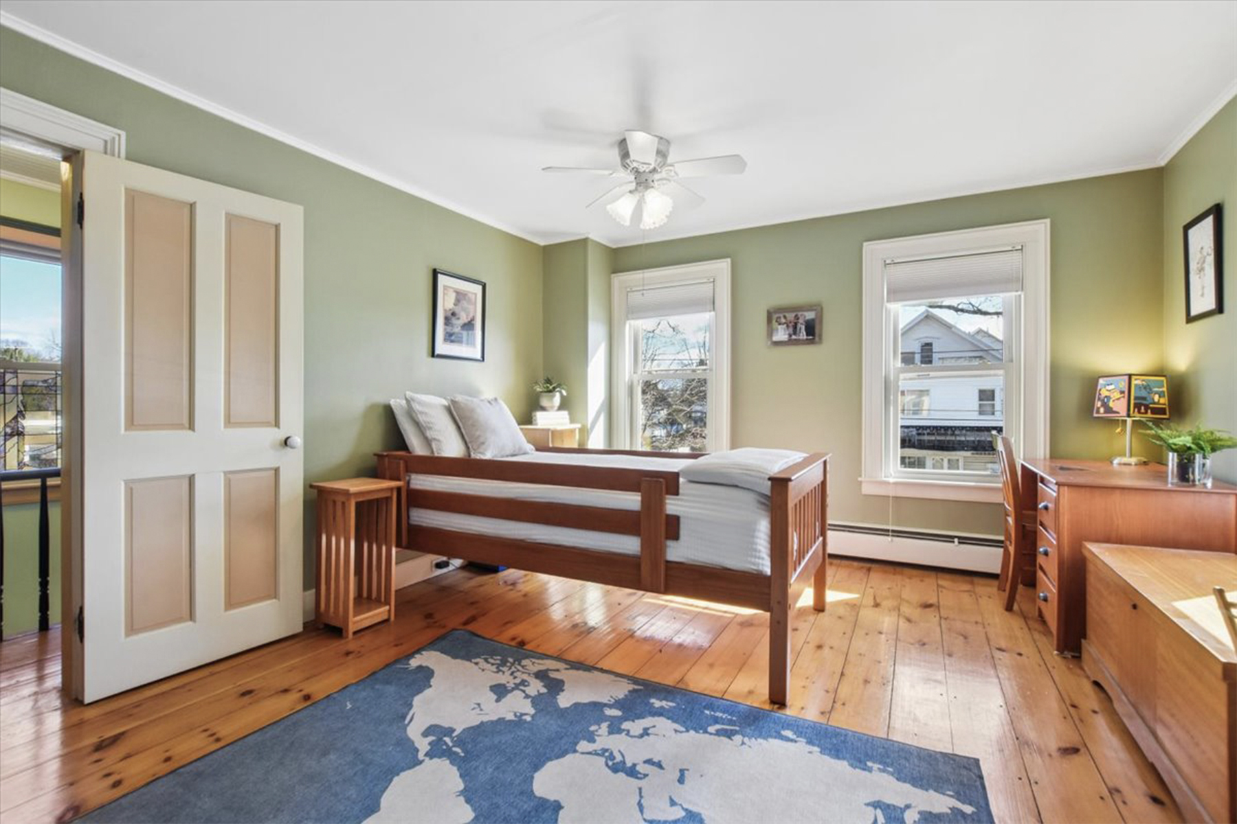  Classic Architectural Details in the Heart of Annandale - 物件實景