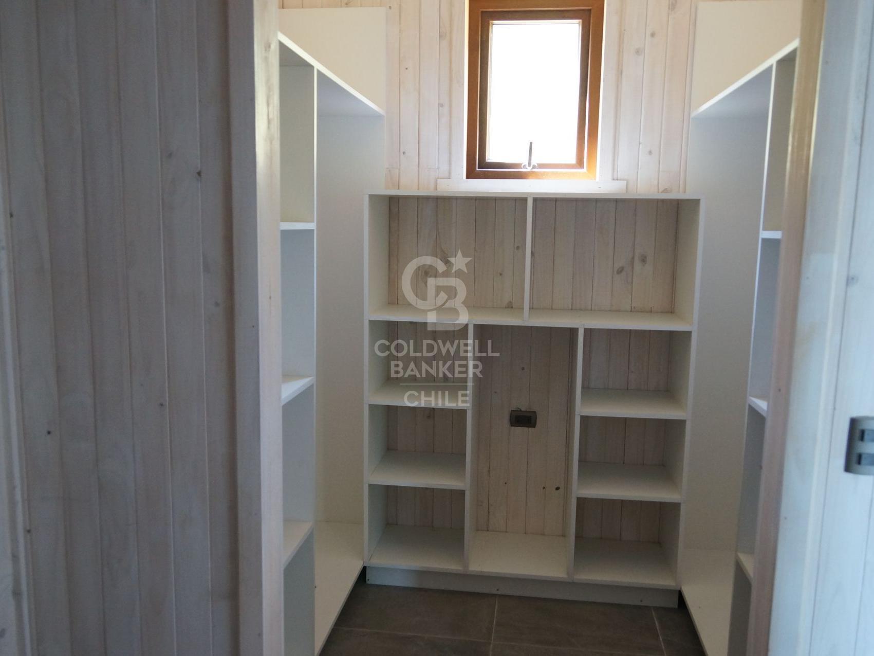 Futrono, Chile, 5 Bedrooms Bedrooms, ,5 BathroomsBathrooms,Residential,For Sale,1966704