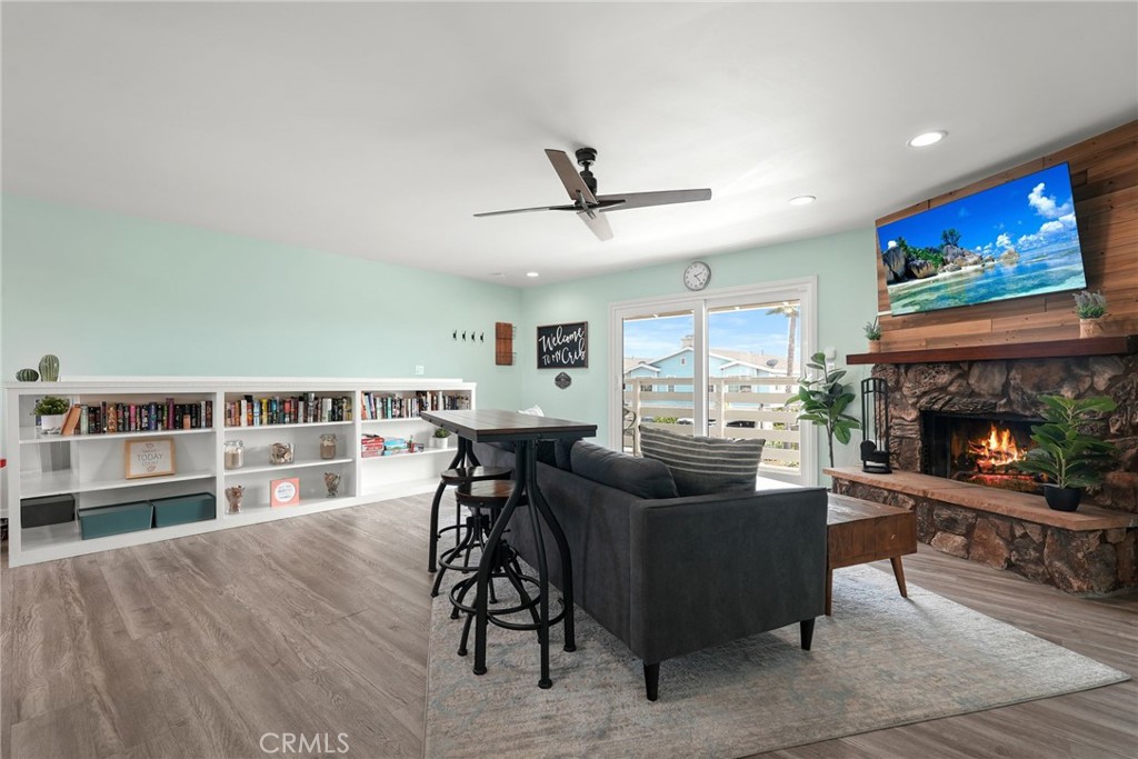 Oxnard, California, 93035, United States, ,Residential,For Sale,1991786