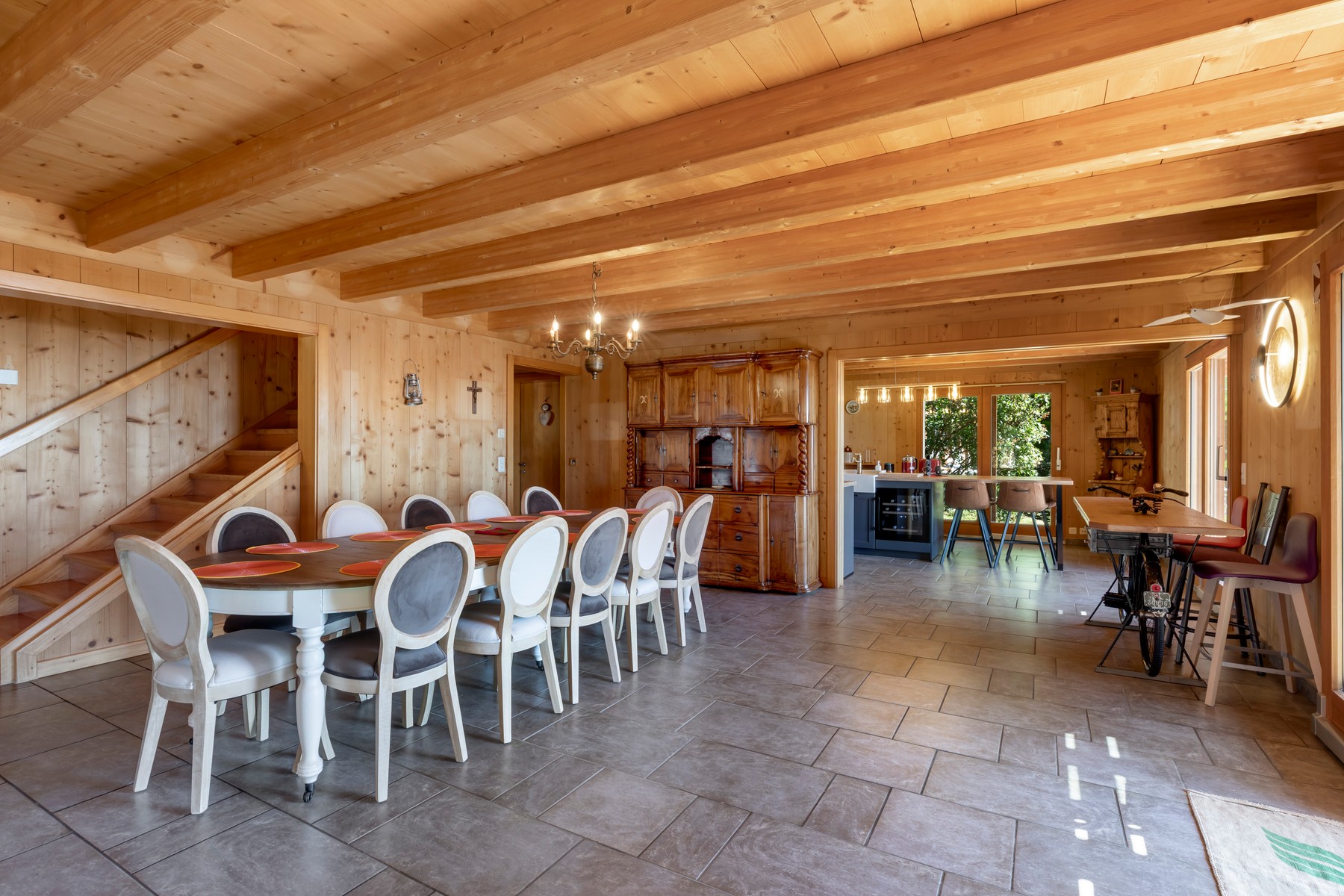  A rare property featuring two cottages and breathtaking lake views - 物件實景