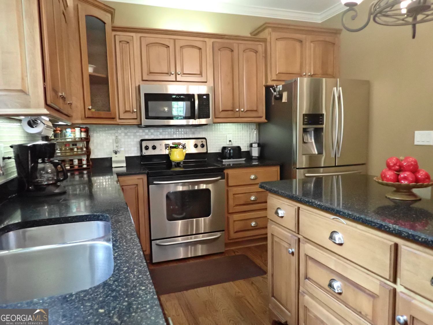 Barnesville, Georgia, 30204, United States, 2 Bedrooms Bedrooms, ,3 BathroomsBathrooms,Residential,For Sale,1910372