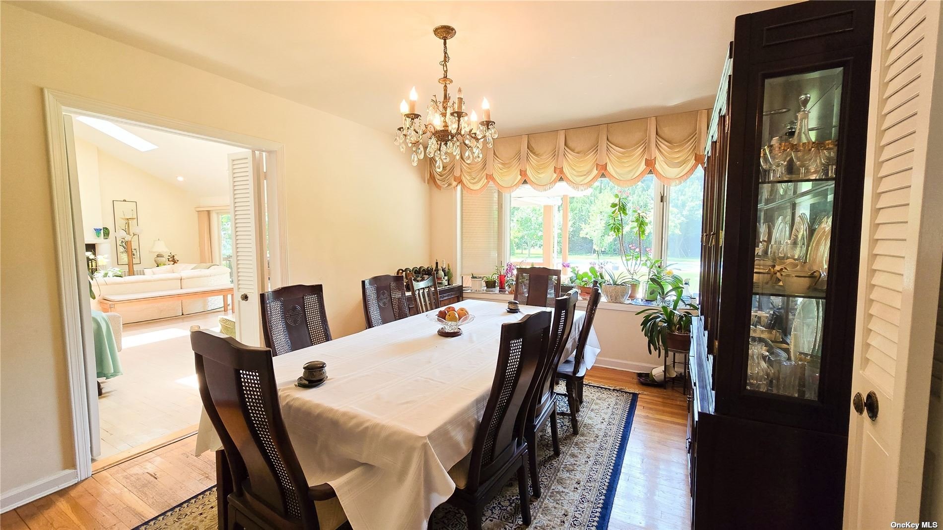 8 The Pines, Old Westbury, New York, 11568, United States, 3 Bedrooms Bedrooms, ,3 BathroomsBathrooms,Residential,For Sale,8 The Pines,1668876