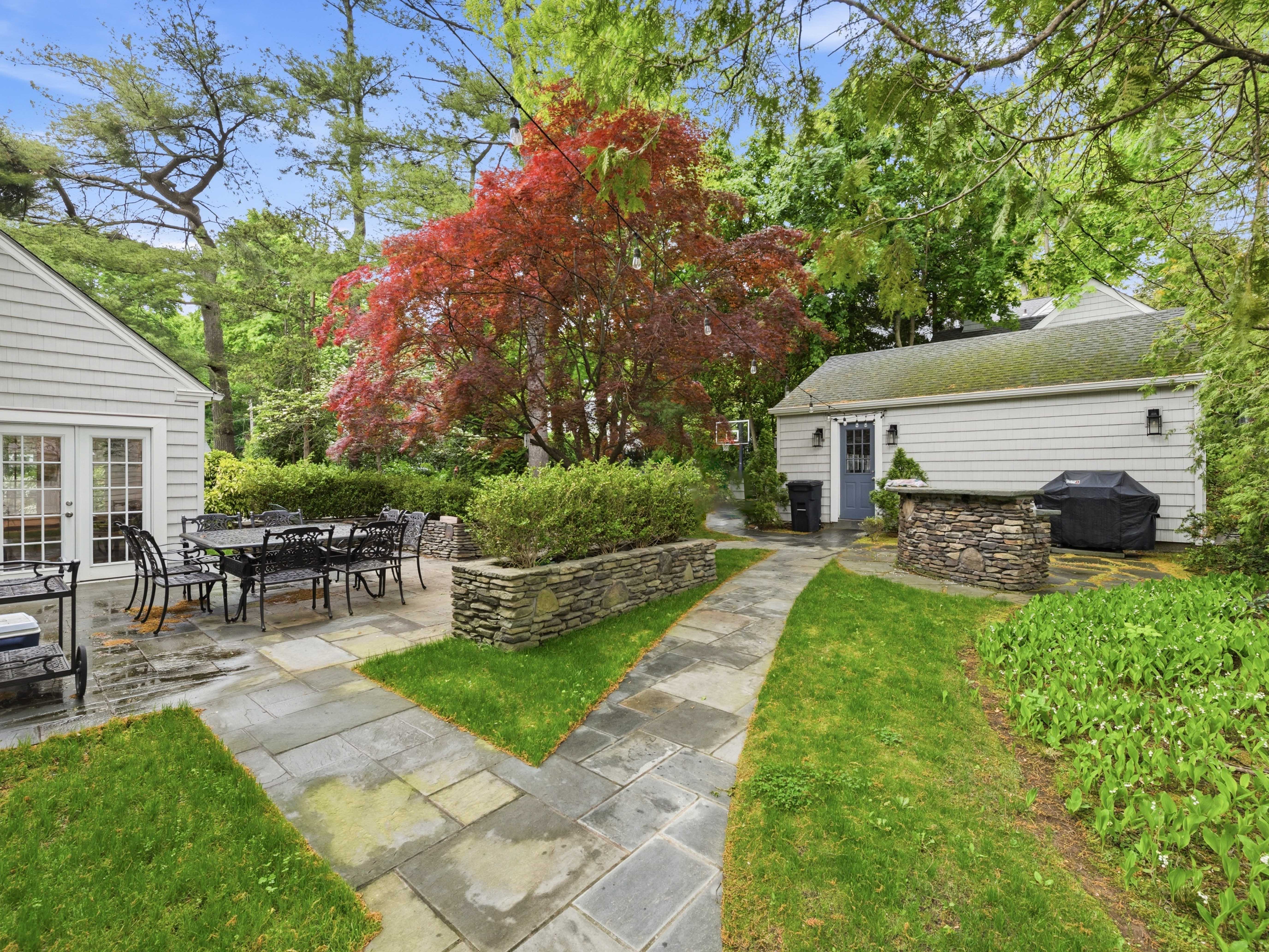 2 Longview Road, Port Washington, NY, 11050 - 物件實景