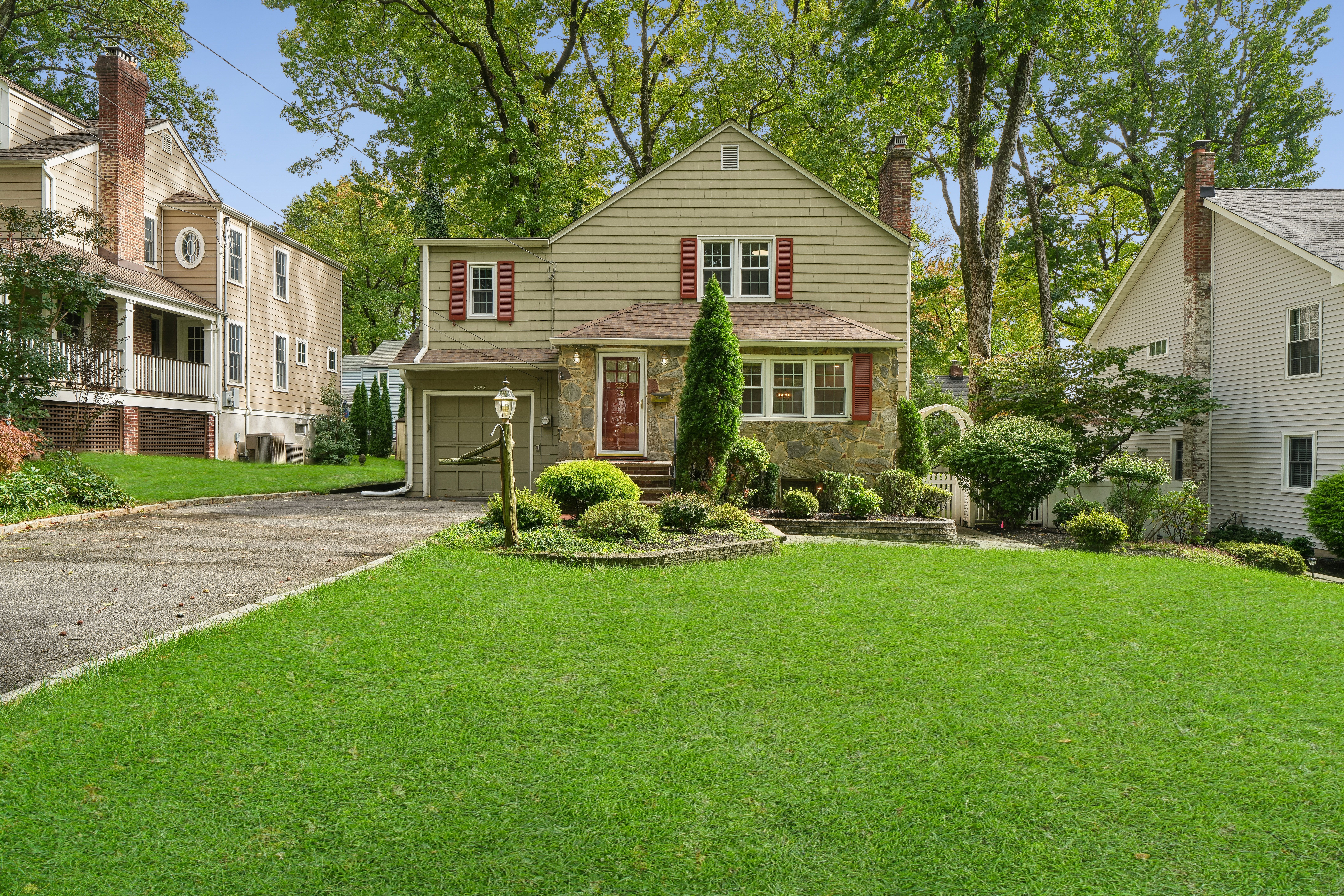 2382 Longfellow Ave 