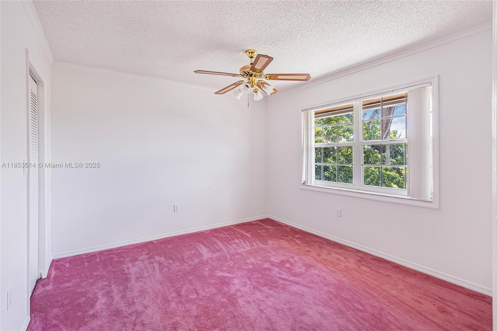 Hialeah, Florida, 33015, United States, 4 Bedrooms Bedrooms, ,3 BathroomsBathrooms,Residential,For Sale,1918630