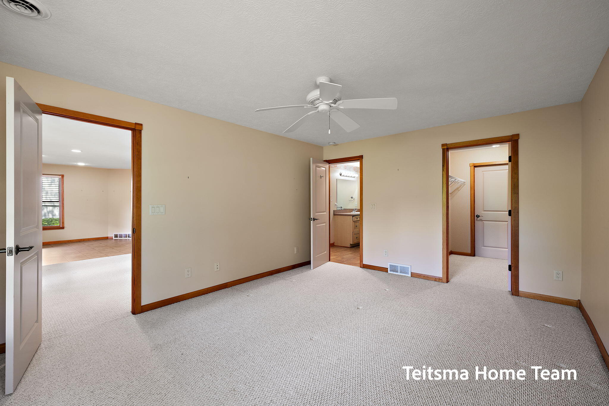 Spring Lake, Michigan, 49456, United States, 2 Bedrooms Bedrooms, ,3 BathroomsBathrooms,Residential,For Sale,1901119