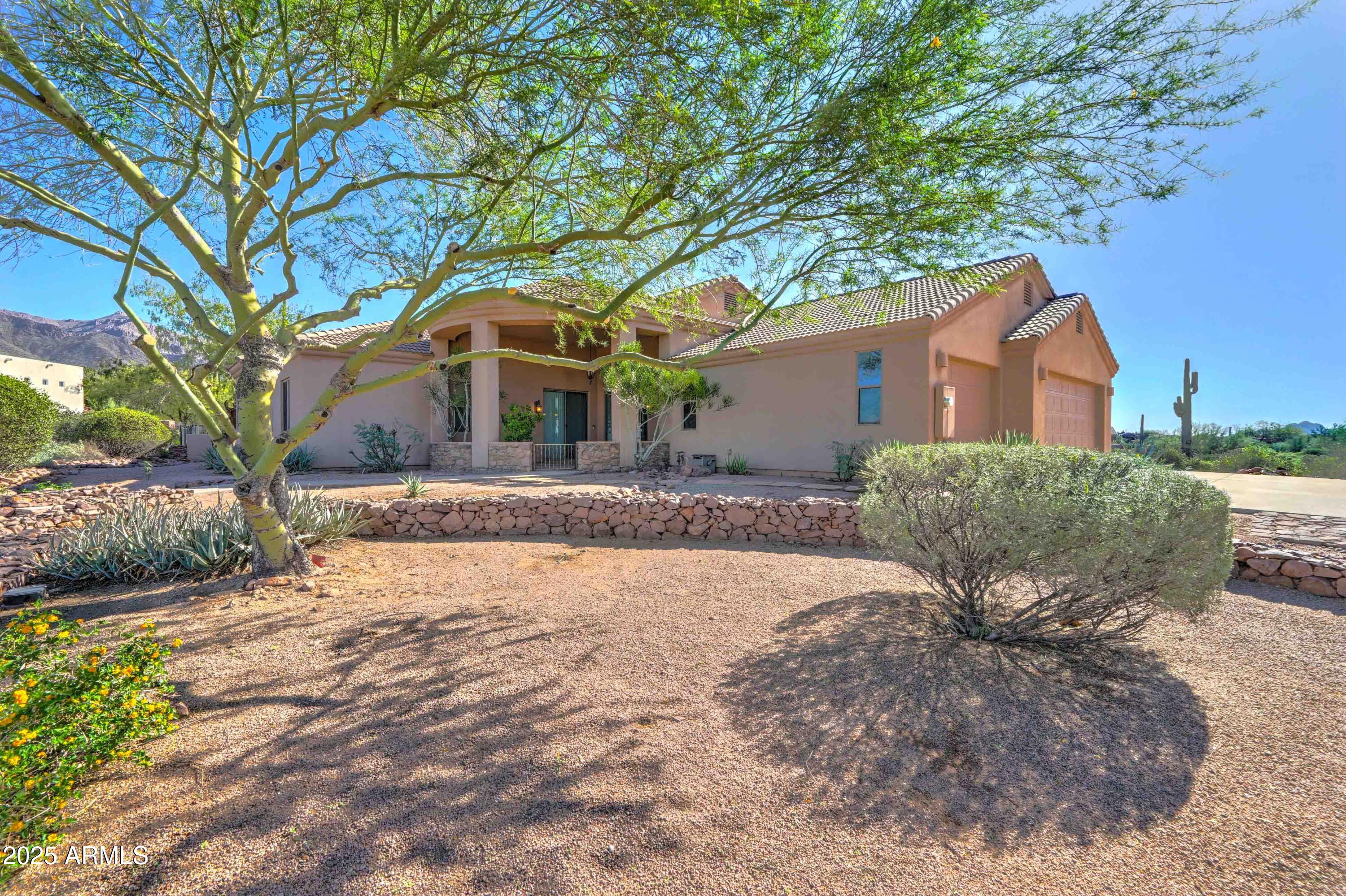 Gold Canyon, Arizona, 85119, United States, 3 Bedrooms Bedrooms, ,2 BathroomsBathrooms,Residential,For Sale,1992820
