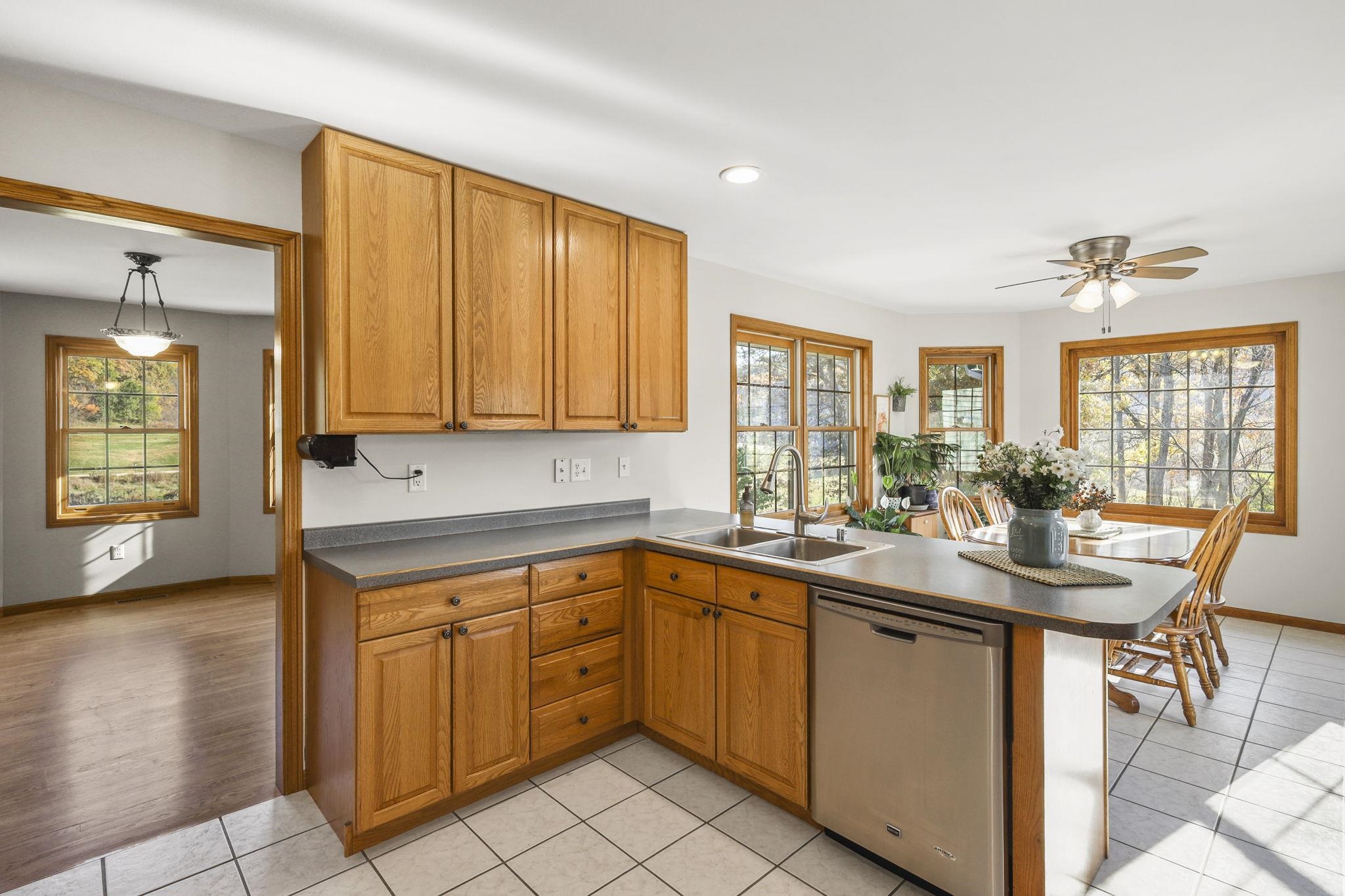 Barneveld, Wisconsin, 53507, United States, 3 Bedrooms Bedrooms, ,4 BathroomsBathrooms,Residential,For Sale,1986114