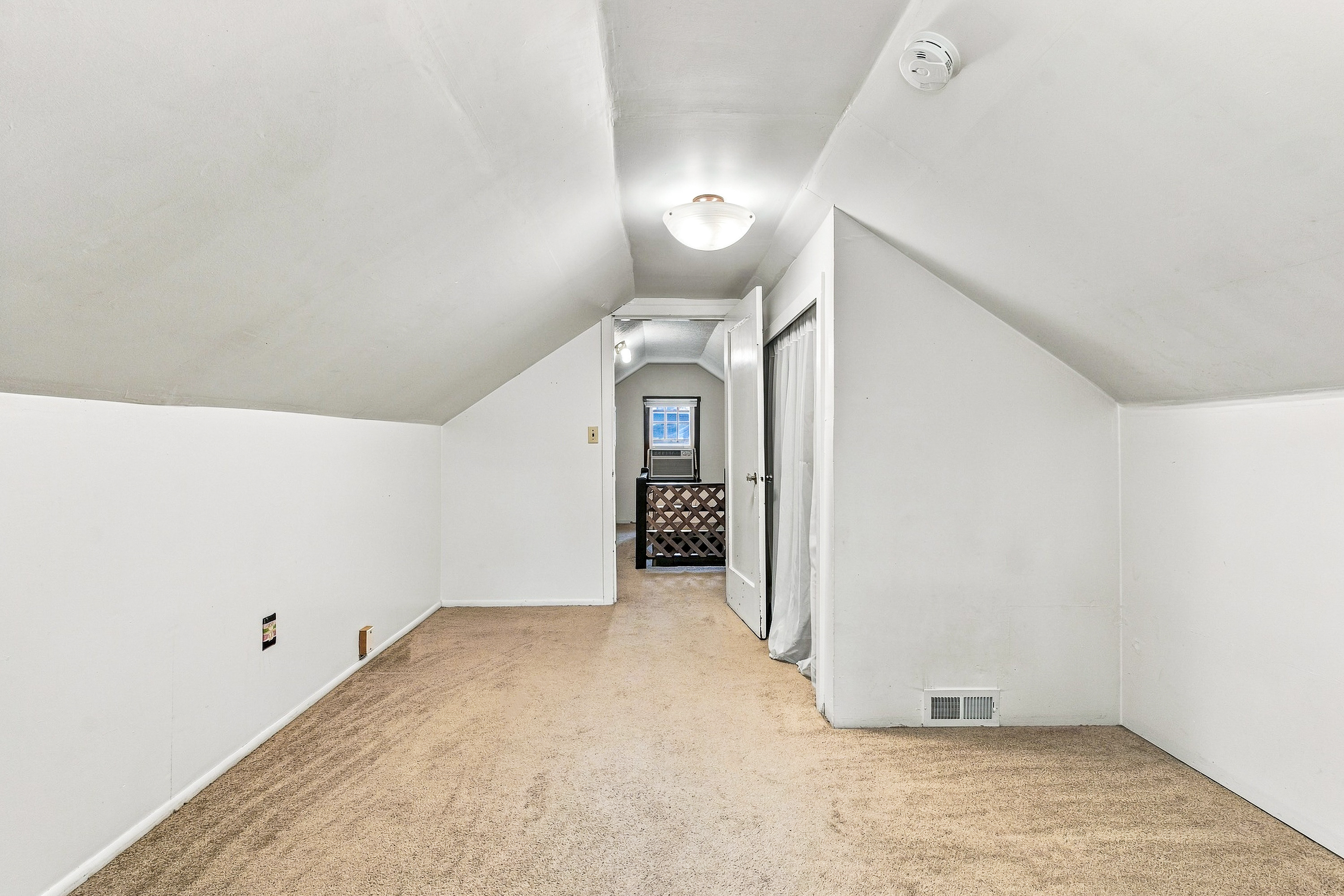  950 Francis Ave - 物件實景