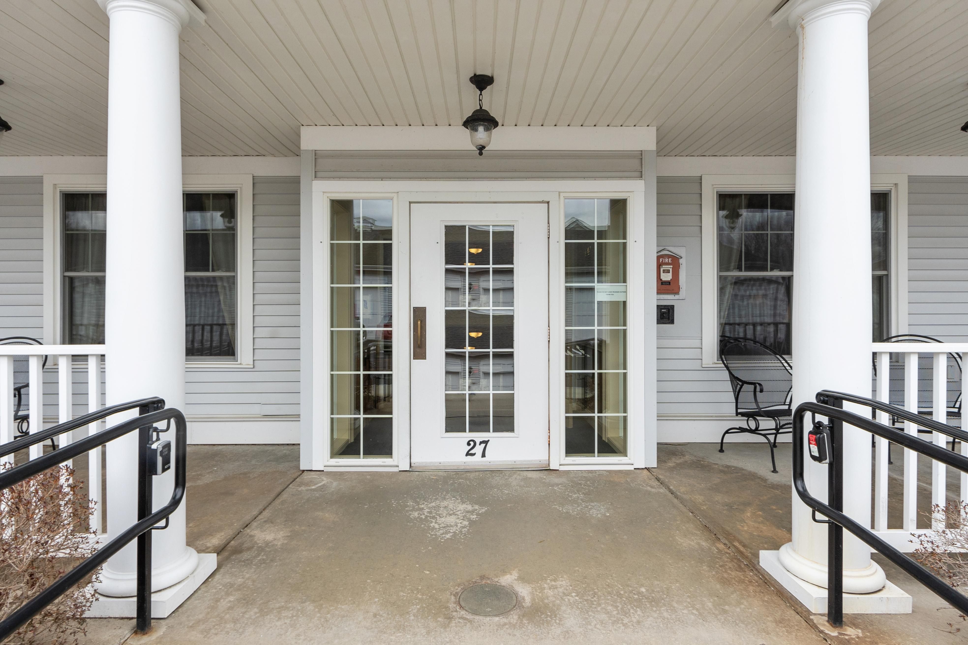  27 Hartland Way, Acton, MA, 01720 - 物件實景