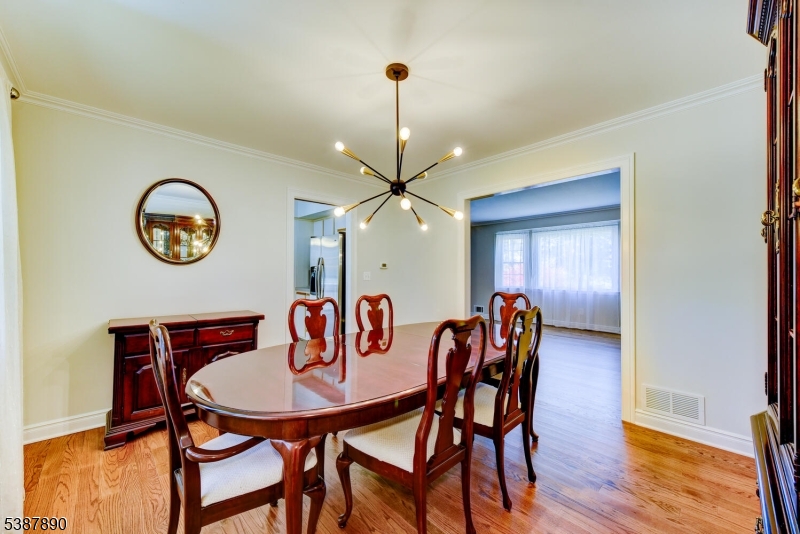 Branchburg Twp., New Jersey, 08876, United States, 4 Bedrooms Bedrooms, ,3 BathroomsBathrooms,Residential,For Sale,1992808