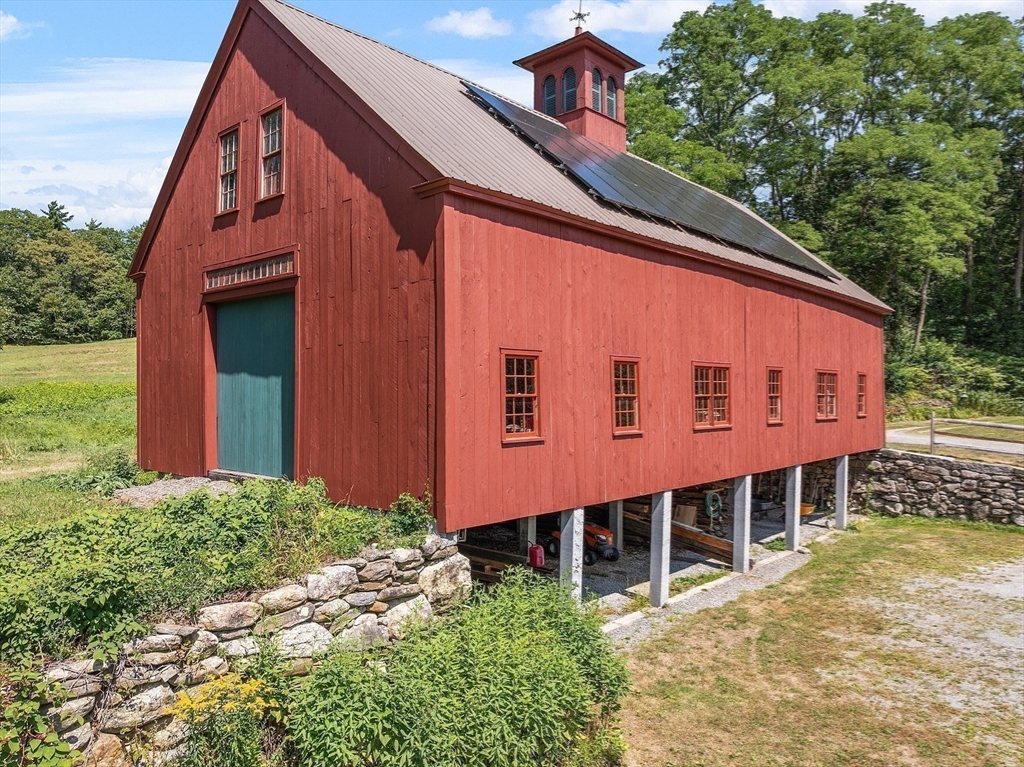 Ashby, Massachusetts, 01431, United States, 4 Bedrooms Bedrooms, ,3 BathroomsBathrooms,Residential,For Sale,1917455