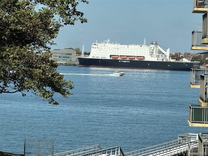 Beechhurst, New York, 11357, United States, 3 Bedrooms Bedrooms, ,2 BathroomsBathrooms,Residential,For Sale,1975309