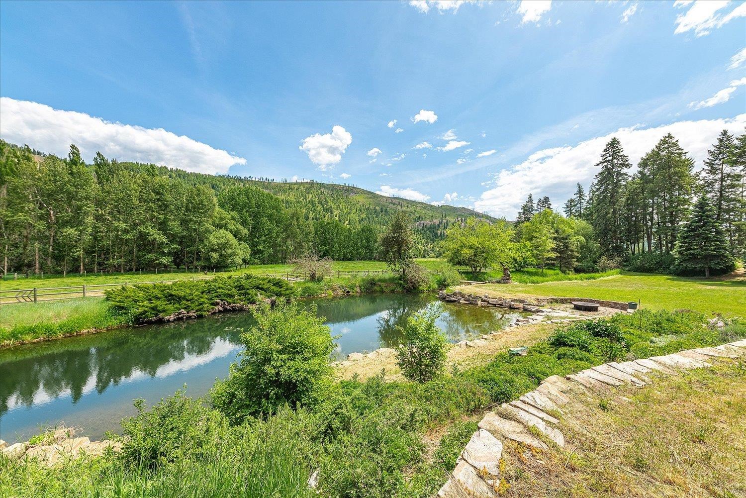 Colville, Washington, 99114, United States, 5 Bedrooms Bedrooms, ,3 BathroomsBathrooms,Residential,For Sale,2049319