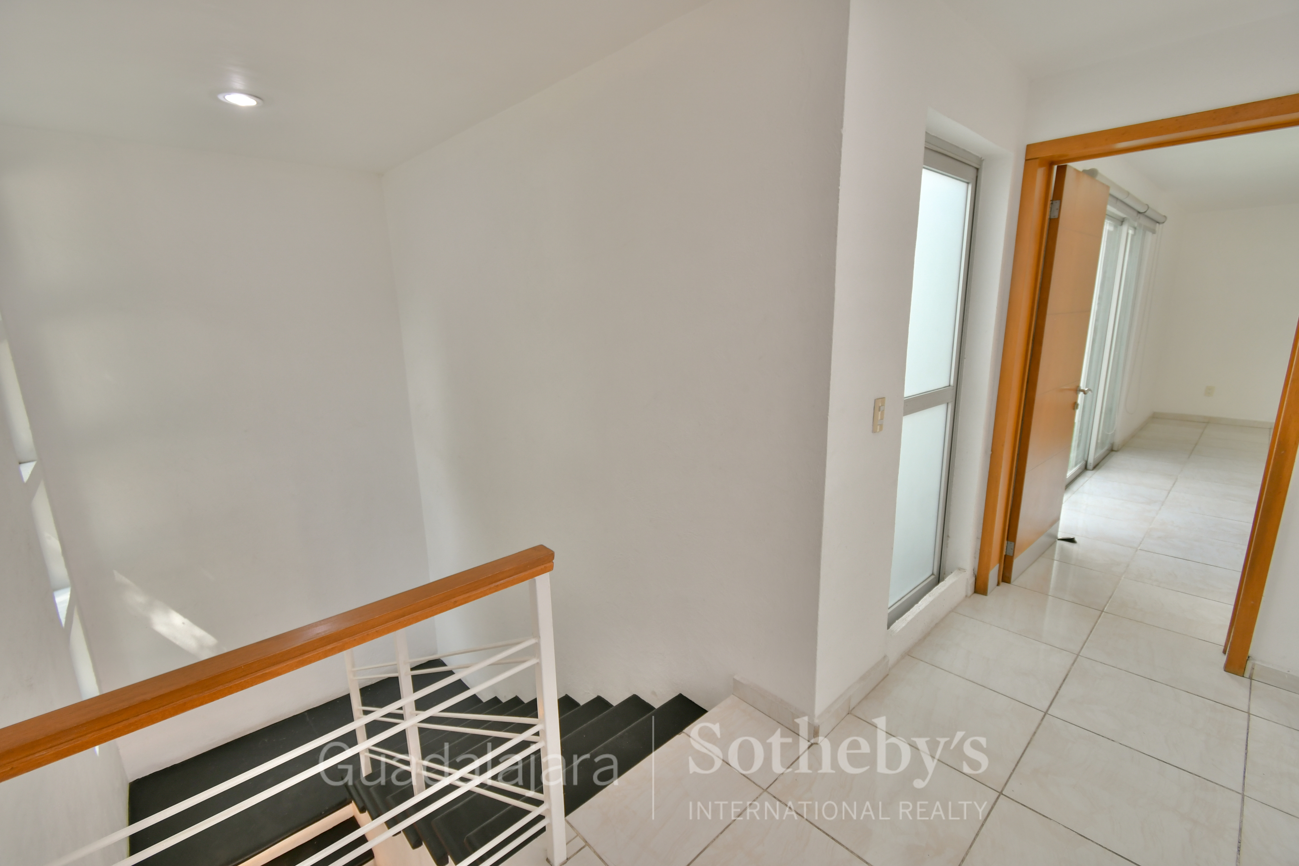  Casa duplex en condominio Puerta del Valle en venta - 物件實景