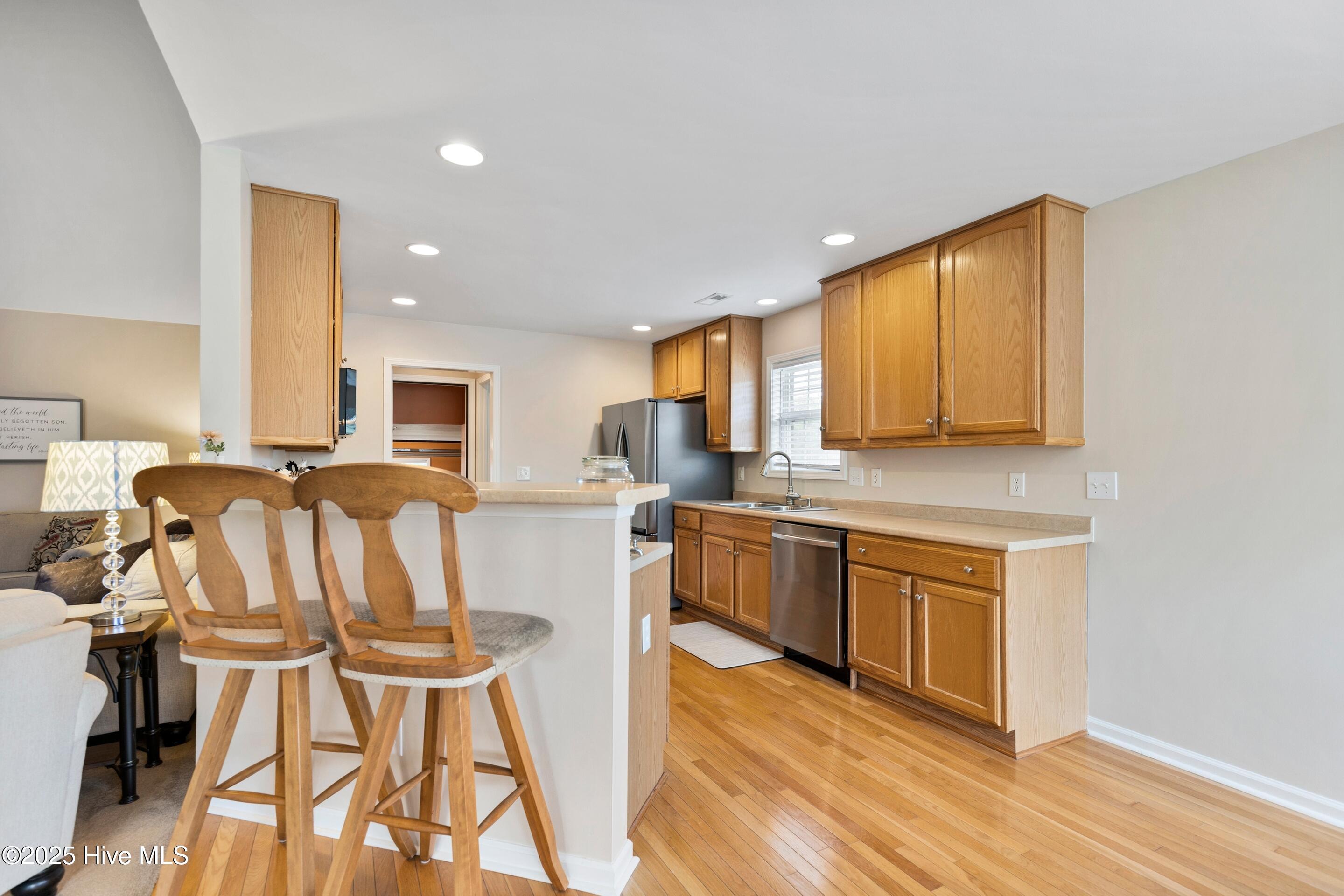 Wilmington, North Carolina, 28409, United States, 4 Bedrooms Bedrooms, ,3 BathroomsBathrooms,Residential,For Sale,1898708