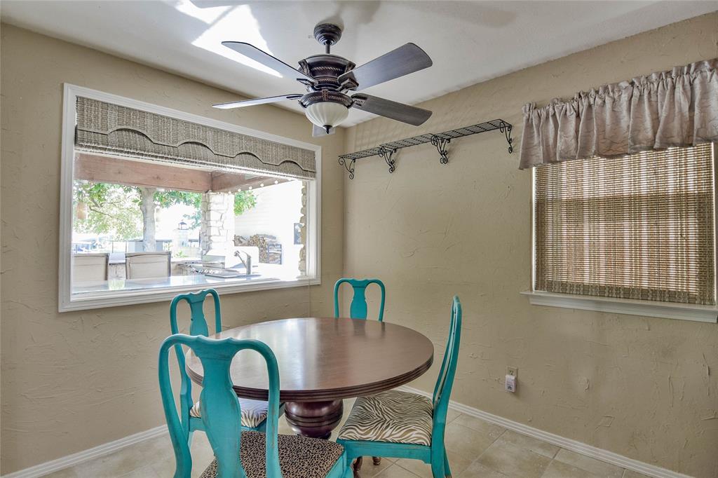 Granbury, Texas, 76049, United States, 3 Bedrooms Bedrooms, ,2 BathroomsBathrooms,Residential,For Sale,1984180