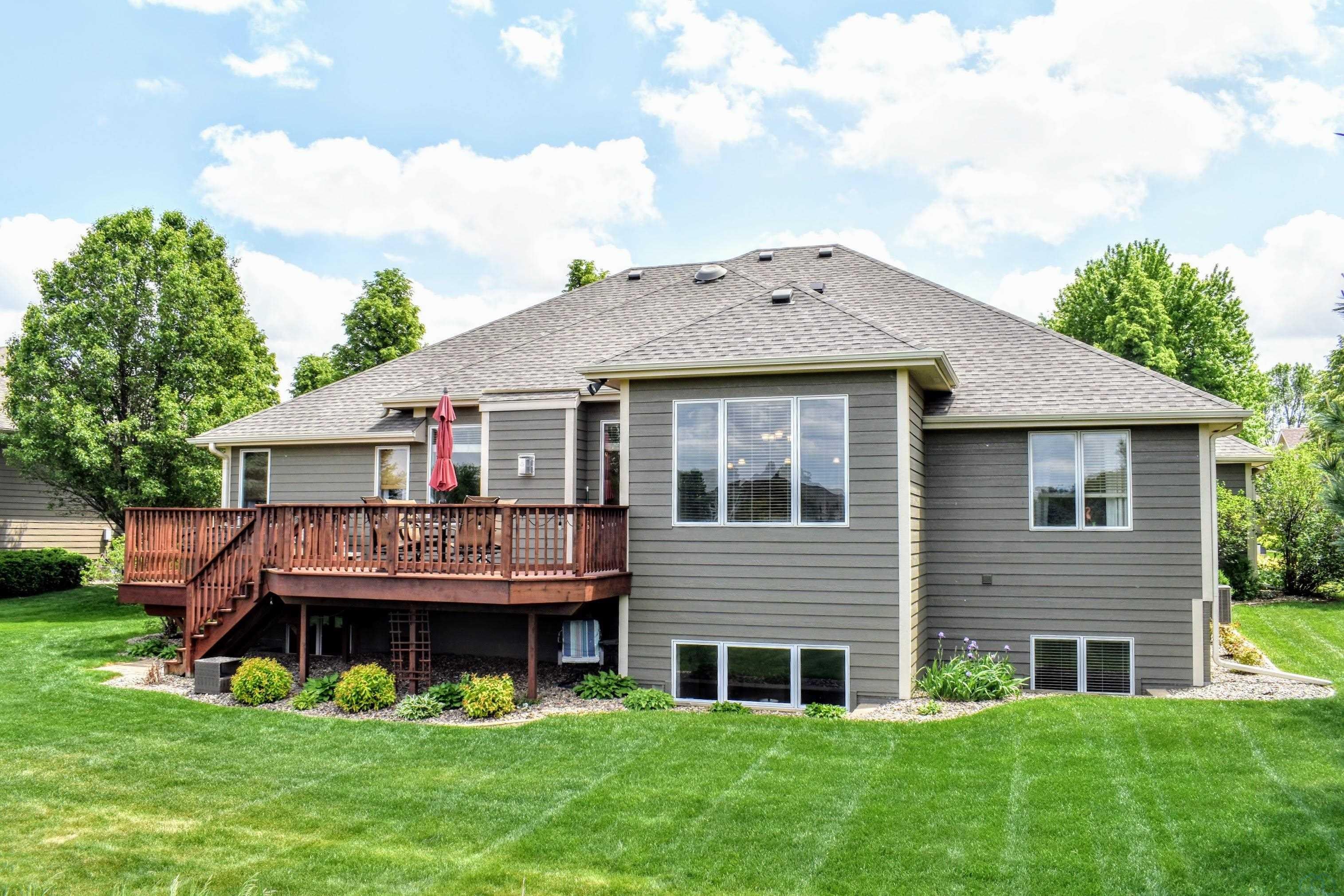 Dakota Dunes, South Dakota, 57049, United States, 4 Bedrooms Bedrooms, ,3 BathroomsBathrooms,Residential,For Sale,2048659