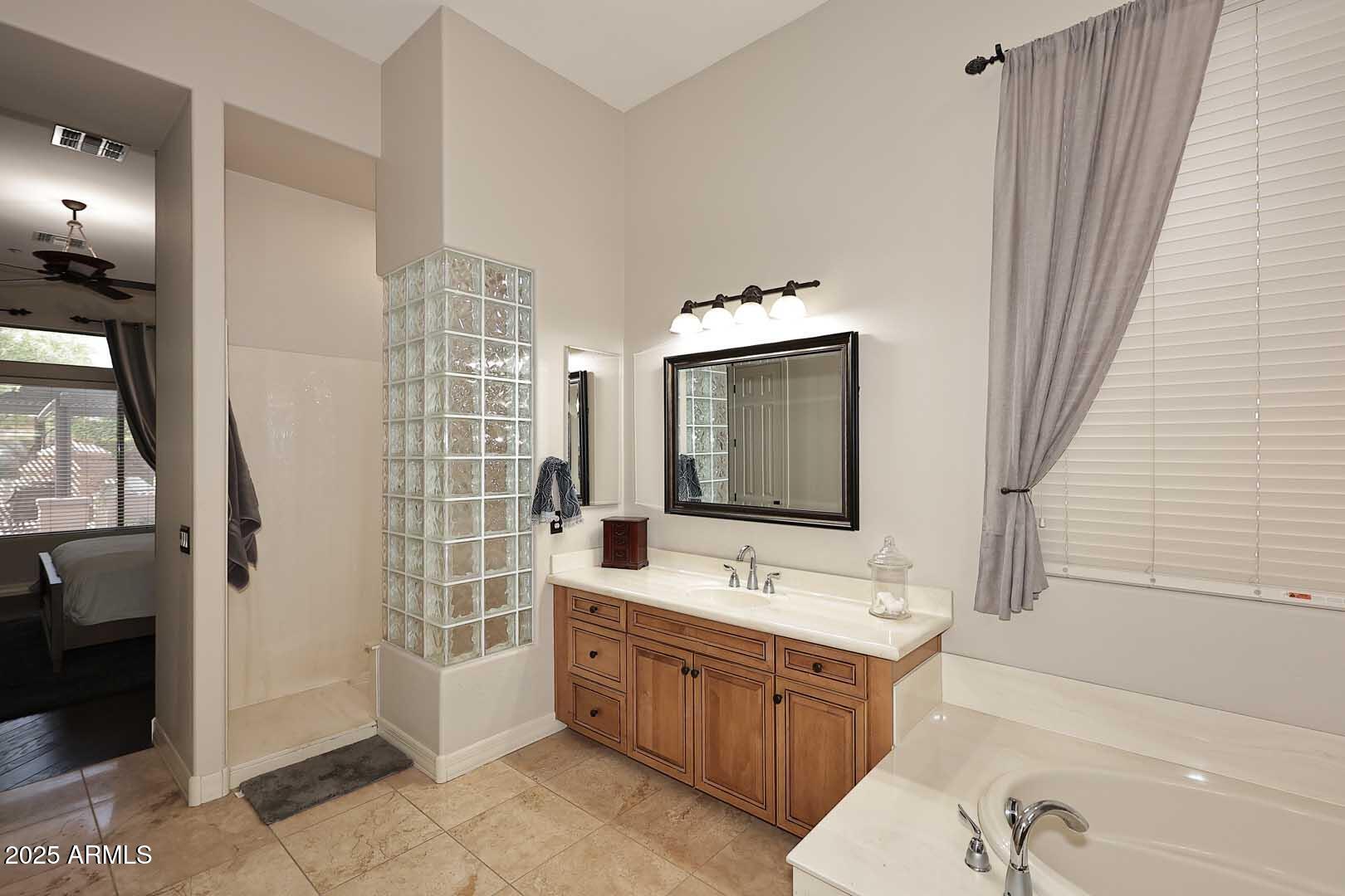 Anthem, Arizona, 85086, United States, 5 Bedrooms Bedrooms, ,Residential,For Sale,1837390