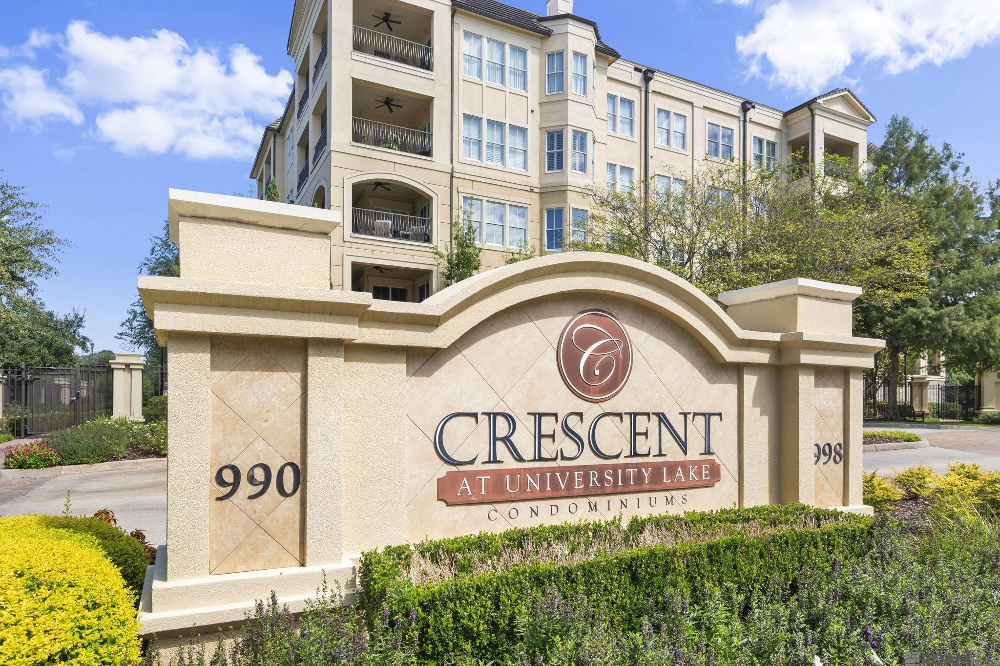 Baton Rouge, Louisiana, 70808, United States, 3 Bedrooms Bedrooms, ,2 BathroomsBathrooms,Residential,For Sale,1980847